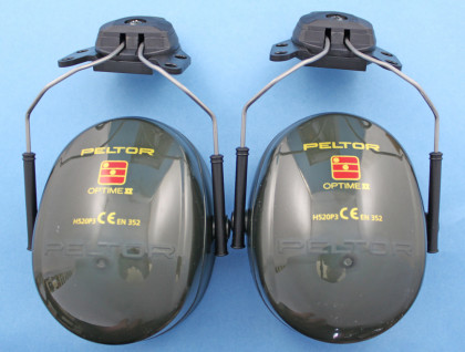 3M PELTOR OPTIME II Geräuschschutz mit Schlitz-Helmhalterung, H520P3E-410-GQ