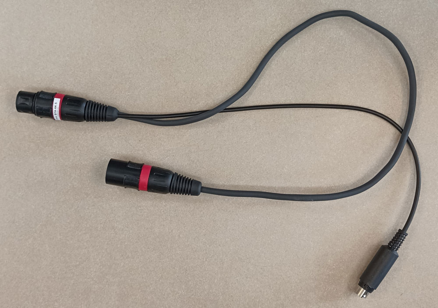 BTA-AK-5, Bluetooth-Anschlußkabel mit 5 pol. XLR-Stecker und 5 pol. XLR-Buchse